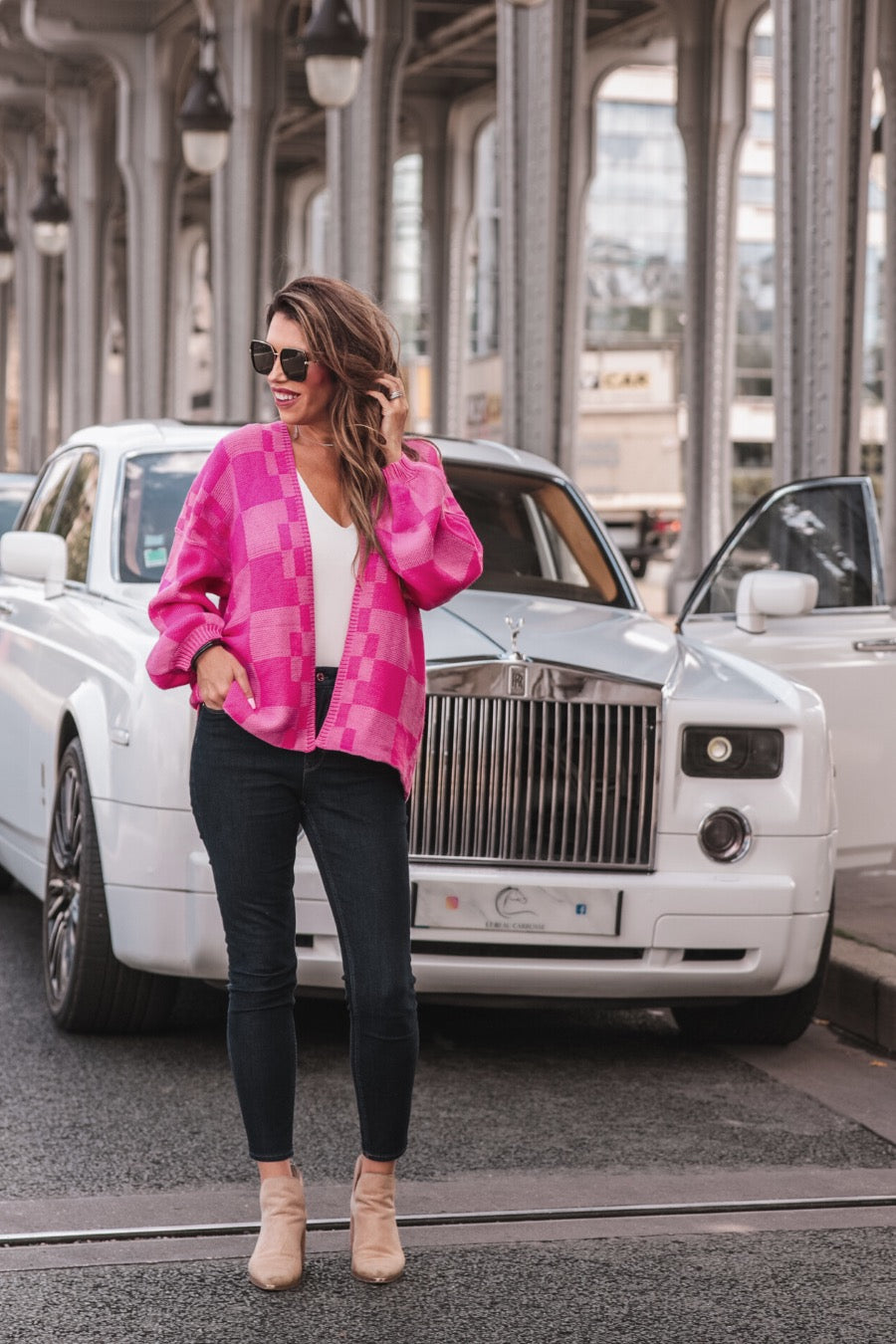 long-sleeve open front cardigan with balloon sleeves and a checkered pattern in pink/pink