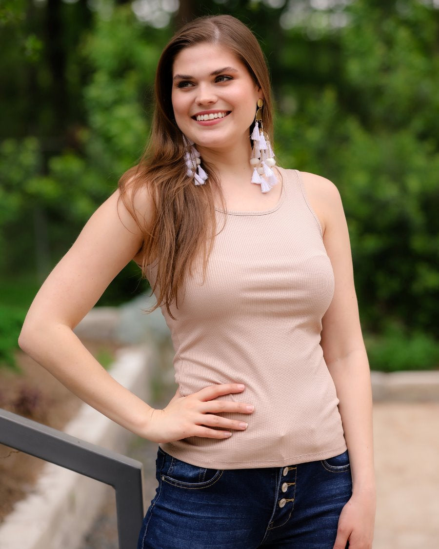 sleeveless tank top made of stretchy ribbed fabric in taupe