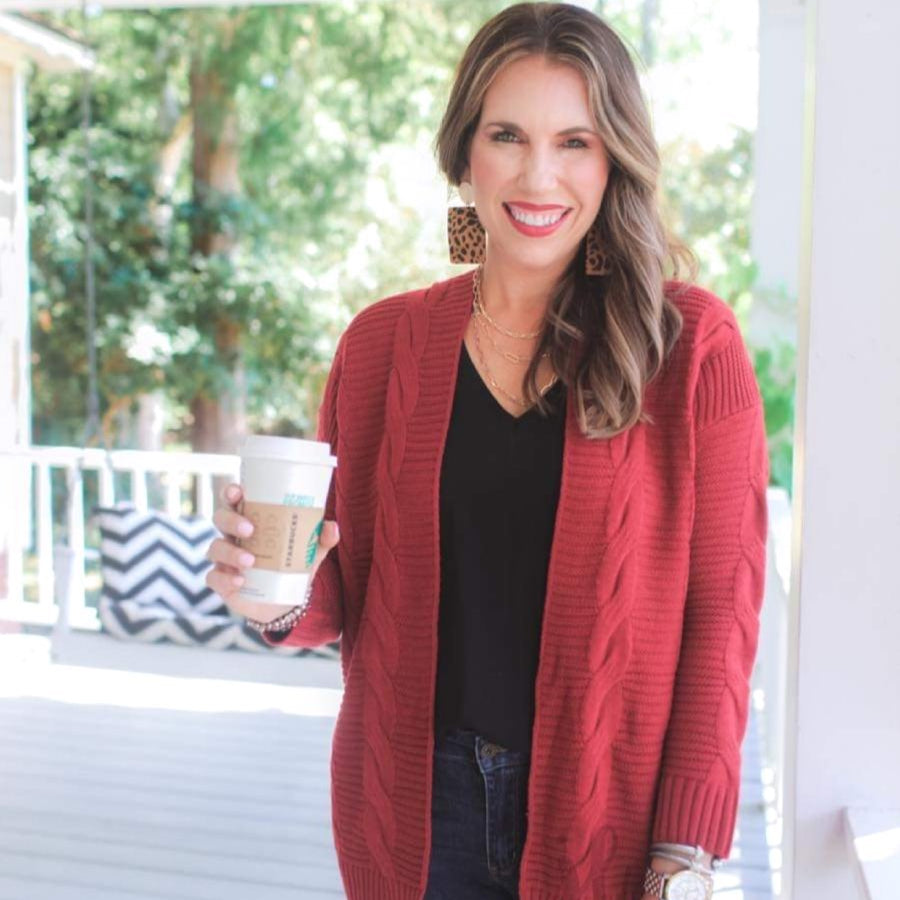 long-sleeve, open front cardigan crafted from cable knit textured fabric with a relaxed fit in cranberry