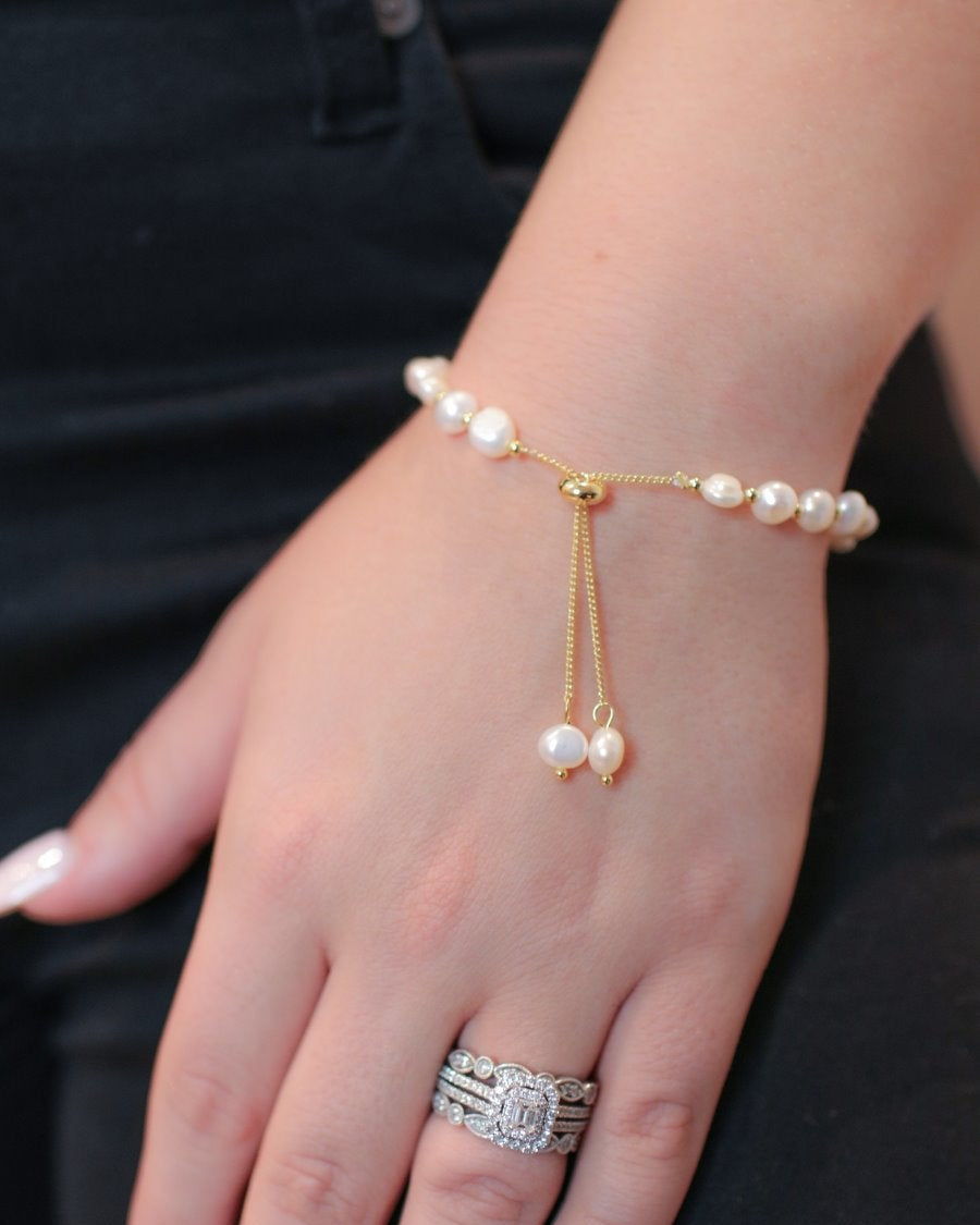 Hidden Gem Pearl Bracelet