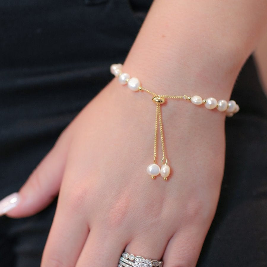 Hidden Gem Pearl Bracelet