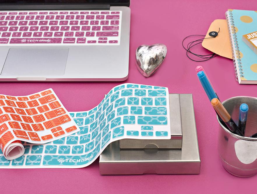 Keyboard silicone keyboard cover available in barcelona (teal), bordeaux (magenta), and road trip (orange) (Display)