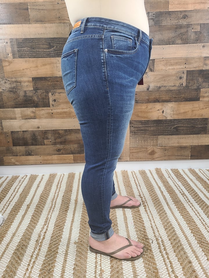 Mid-Rise Non-Distressed Skinny Jeans ASHLEY