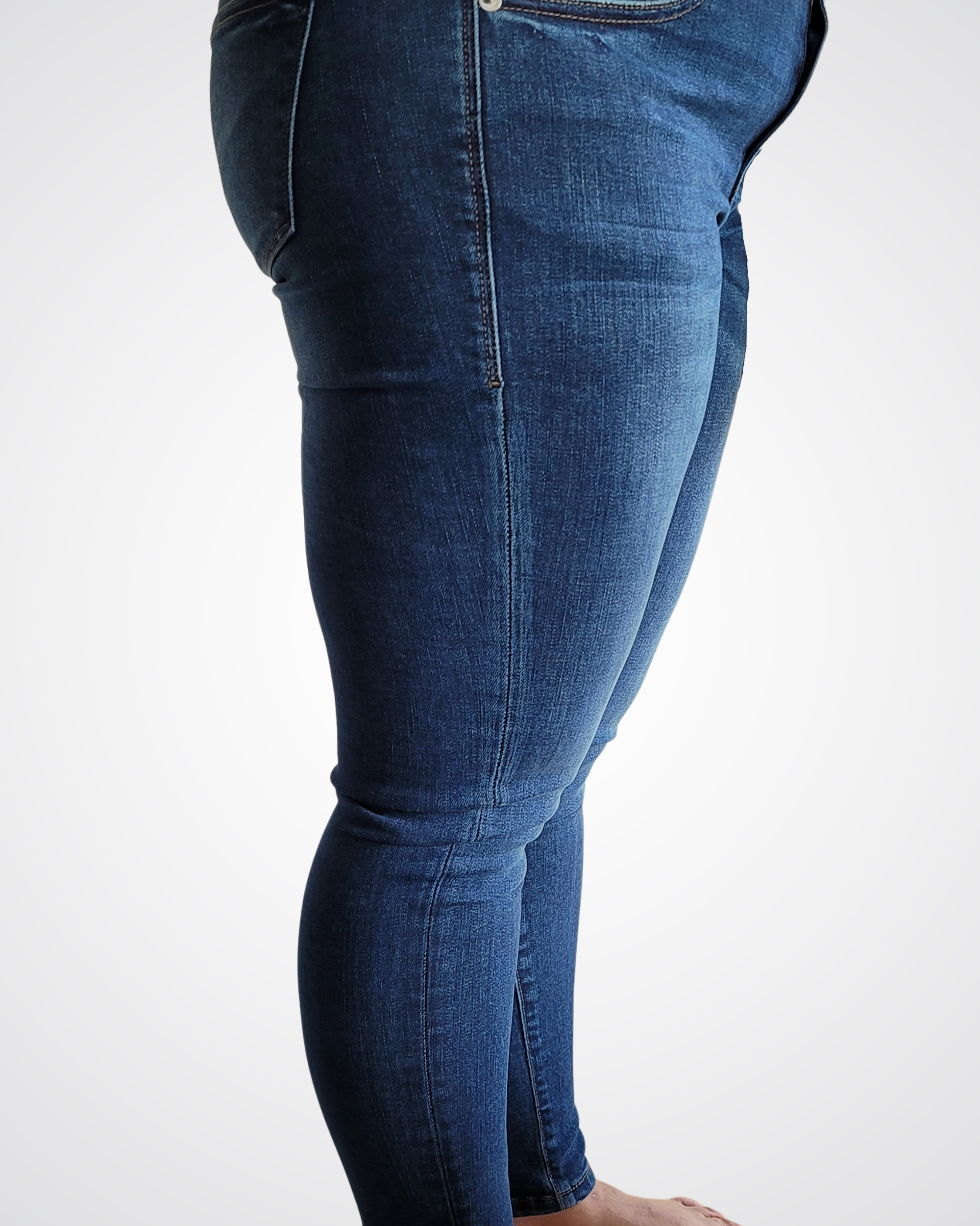 Mid-Rise Non-Distressed Skinny Jeans KIMBERLYF.