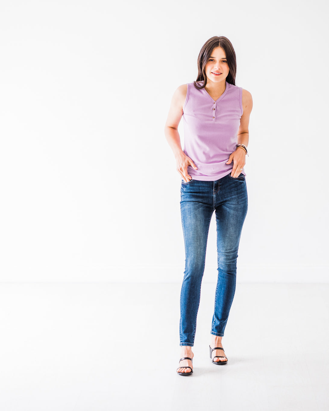 Mid-Rise Non-Distressed Dark Wash Skinny Jeans VICTORIA