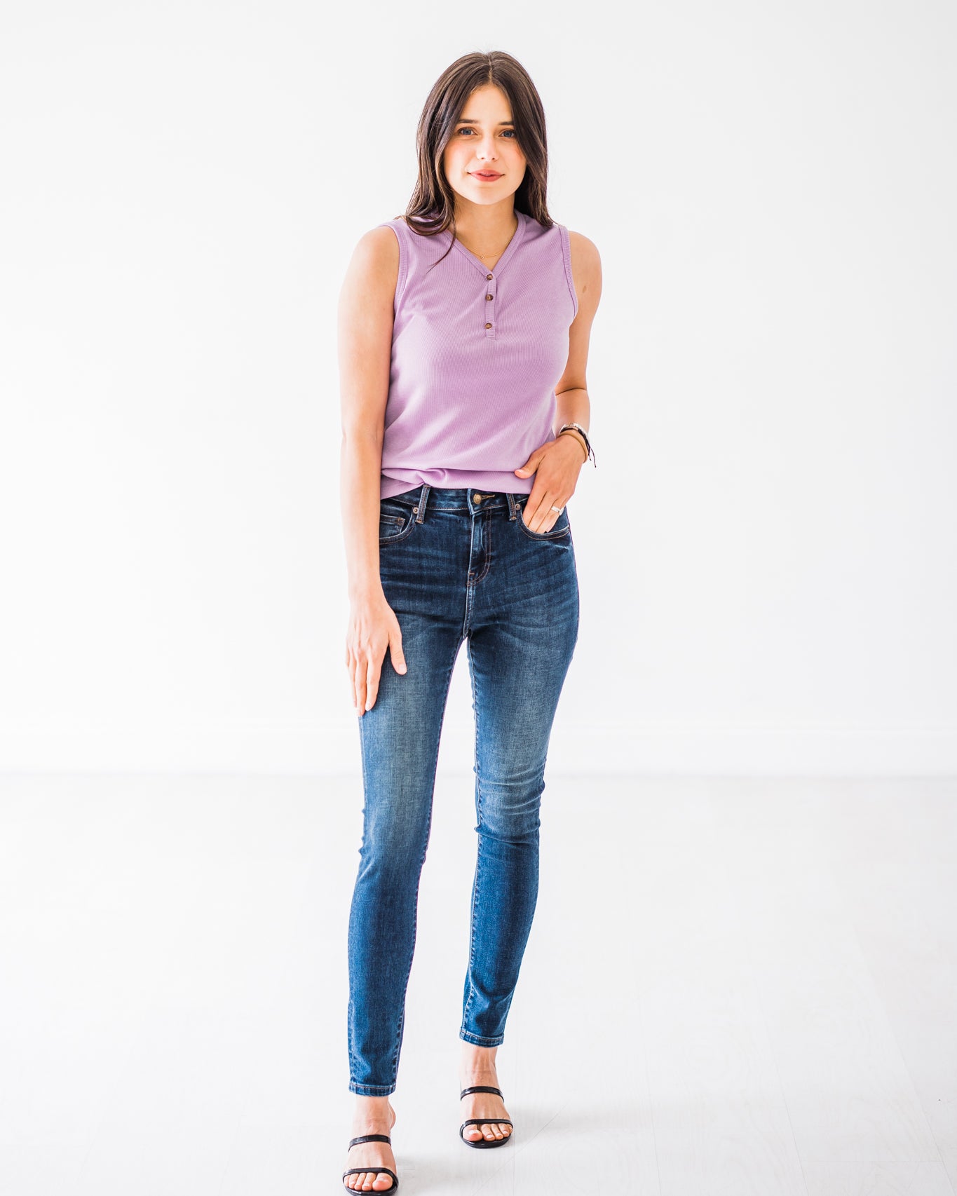 Mid-Rise Non-Distressed Dark Wash Skinny Jeans VICTORIA