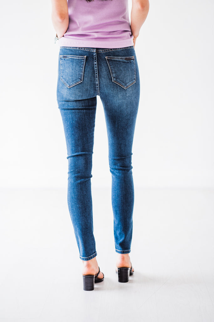 Mid-Rise Non-Distressed Skinny Jeans VICTORIA