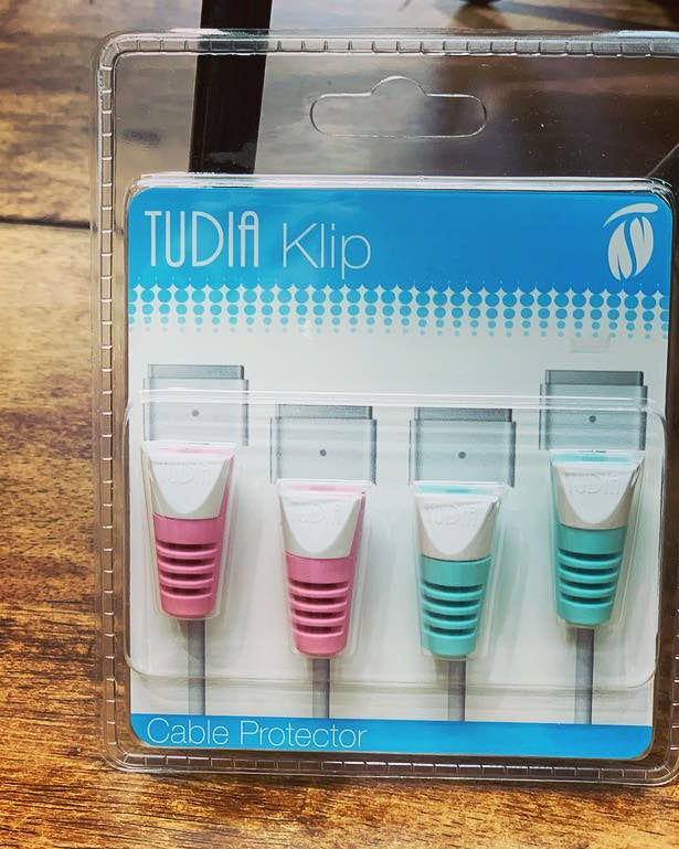 Klip Cable Protector for Magsafe (Pink/Blue)