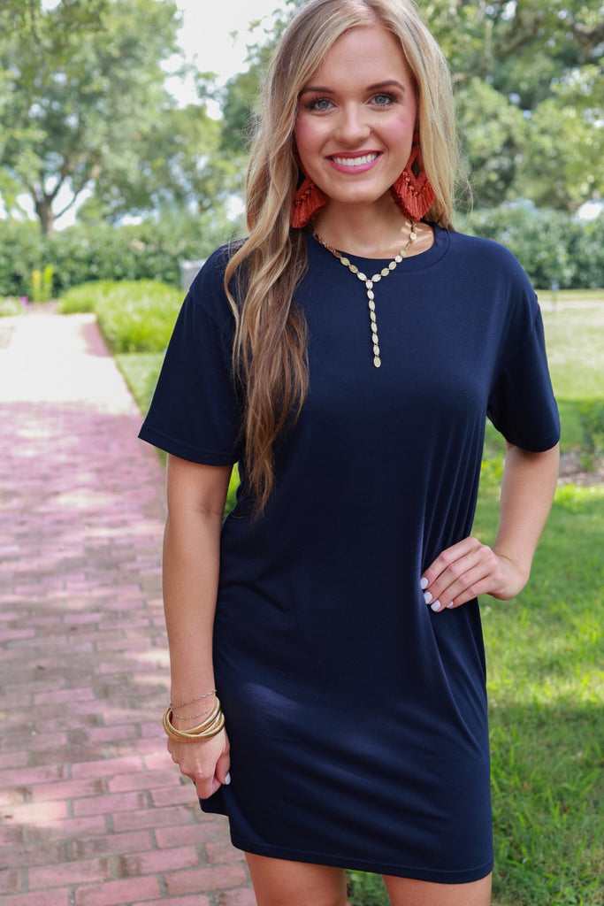 lightweight short sleeve basic t-shirt dress with a round neck