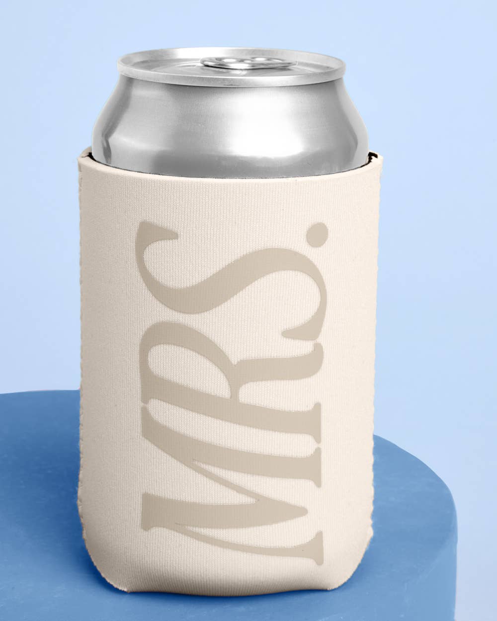 Can cooler with 'Mrs.' text on a blue background
