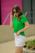 kelly green basic short sleeve tee with rounded hemline and v-neck