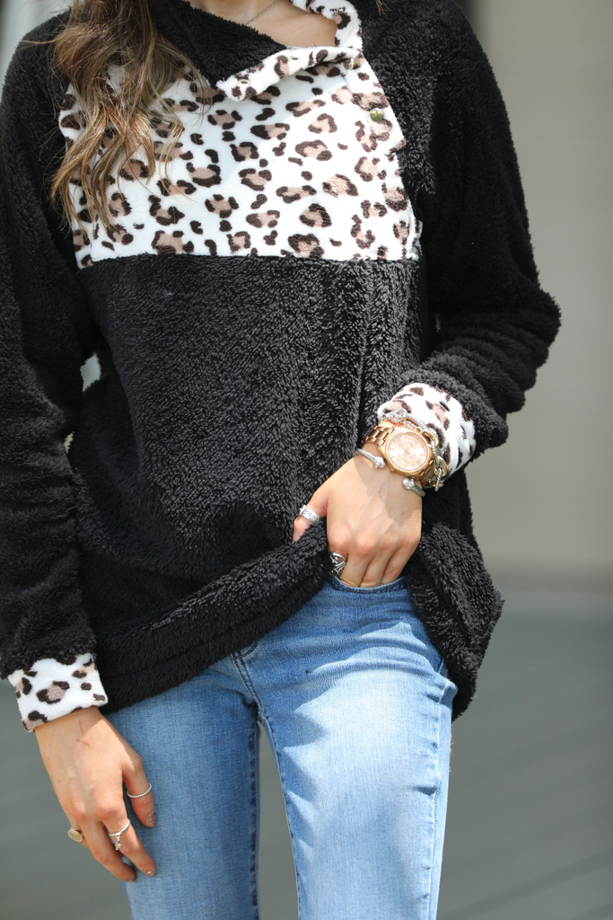 Larissa Leopard Fleece Pullover - Closeup Bottom (Taylor)