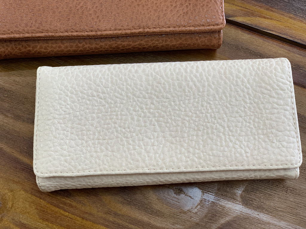 TRSK Leather Wallet - Off White (FRONT)