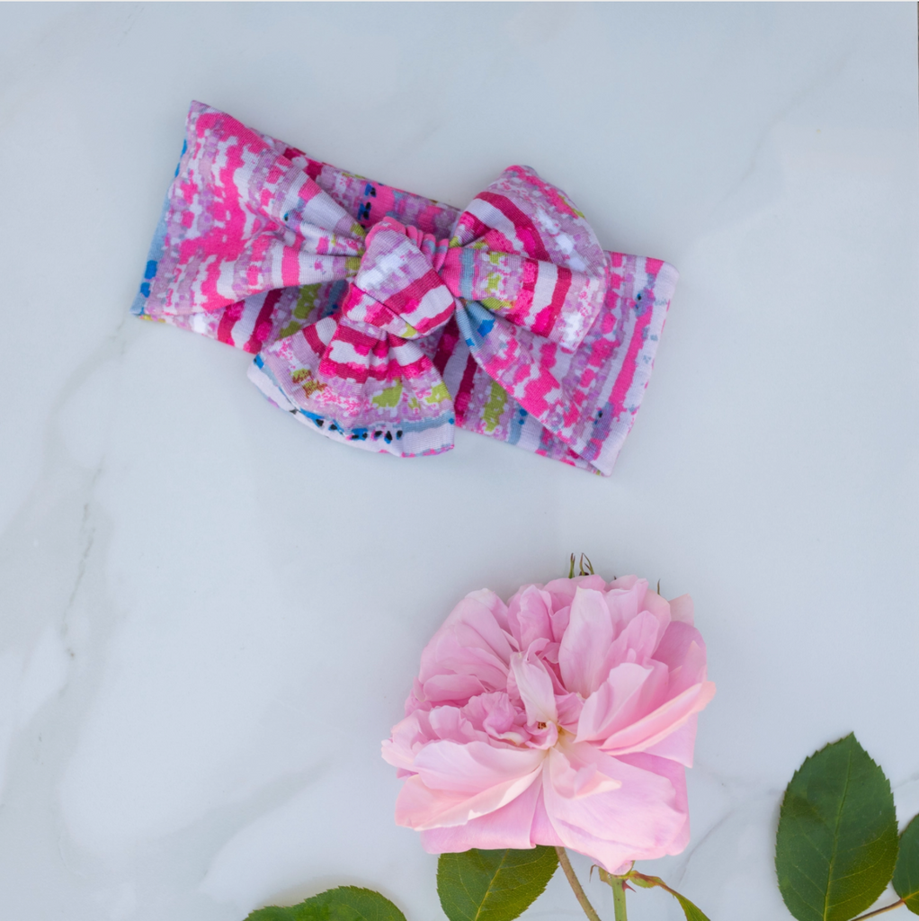Watercolor Pink Bow Knot